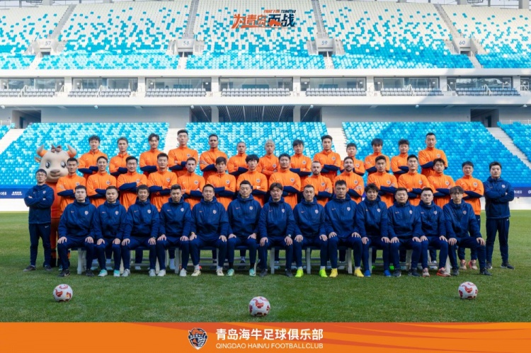  青島海牛一線隊(duì)名單：老將鄭龍、薩里奇坐鎮(zhèn)，金洋洋等新援在列