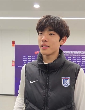  國青歸來上演中超首秀，朱鵬宇：感覺很好，場上大哥們很支持我