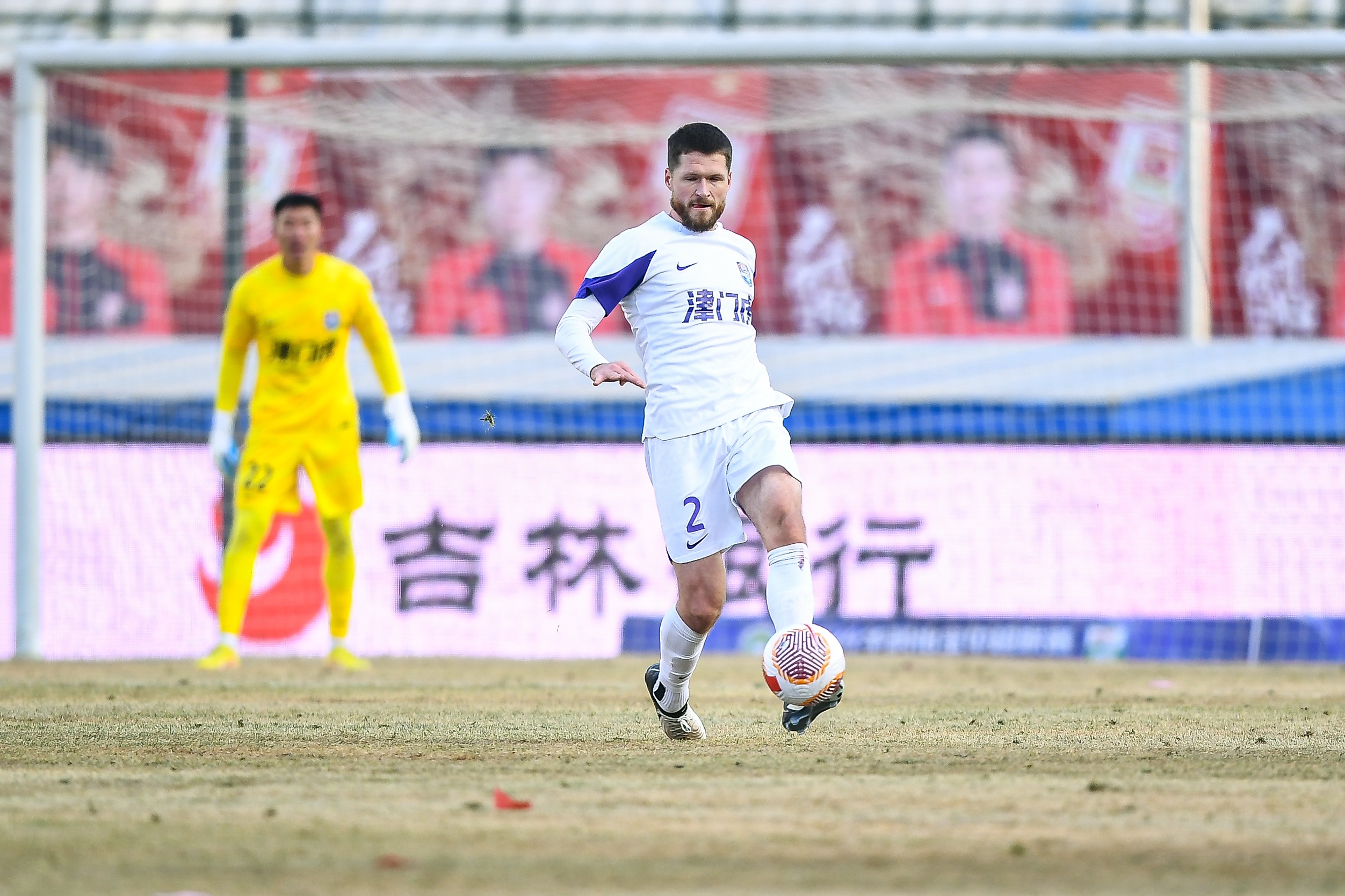  津門虎舊將亞冠對(duì)決格蘭特勝出，津媒：他離開津門虎因存?zhèn)‰[患