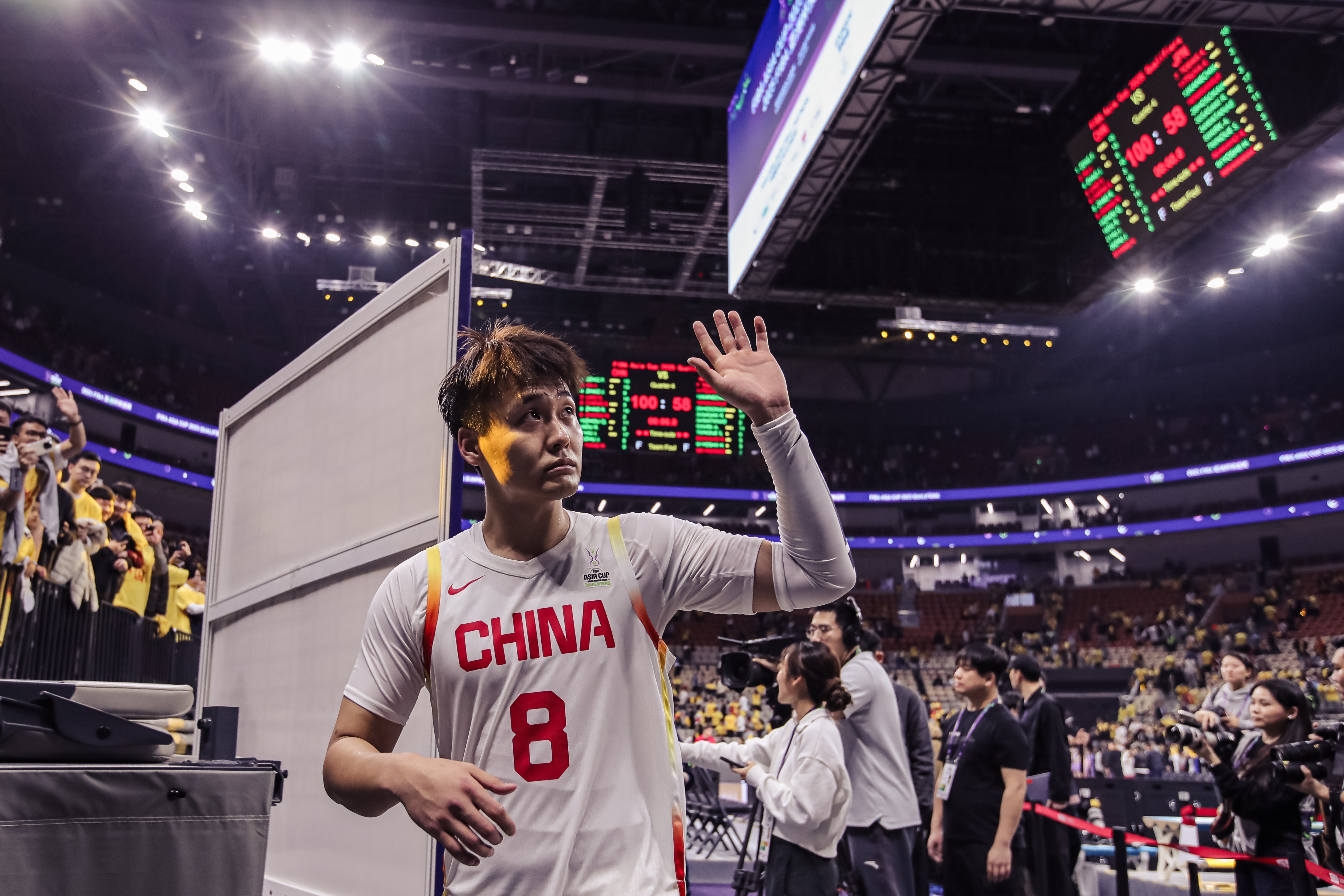  奠定基調(diào)！趙睿三分4中3攻下15+5+5 次節(jié)連得10分帶隊(duì)拉開分差